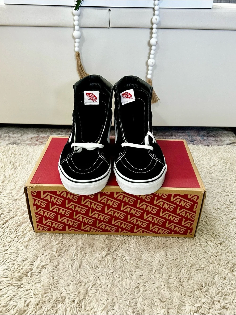 Brand New Men’s Vans Black and White High-Top Skate Sneakers Size 12